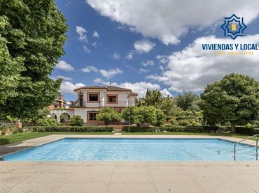 Xalet amb piscina en venda a Huétor Vega