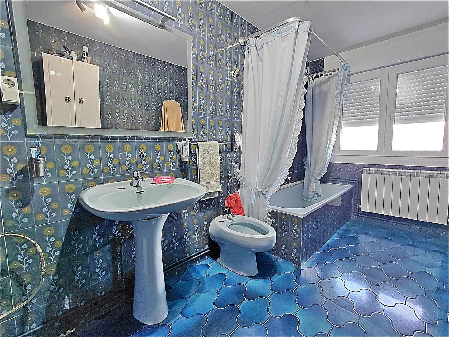 Baño de Casa o chalet en venta en A Illa de Arousa  con Calefacción, Terraza y Trastero