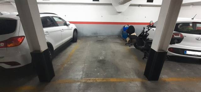 Garaje en Alquiler en Carrer del Segle XX, 99 en El Guinardó