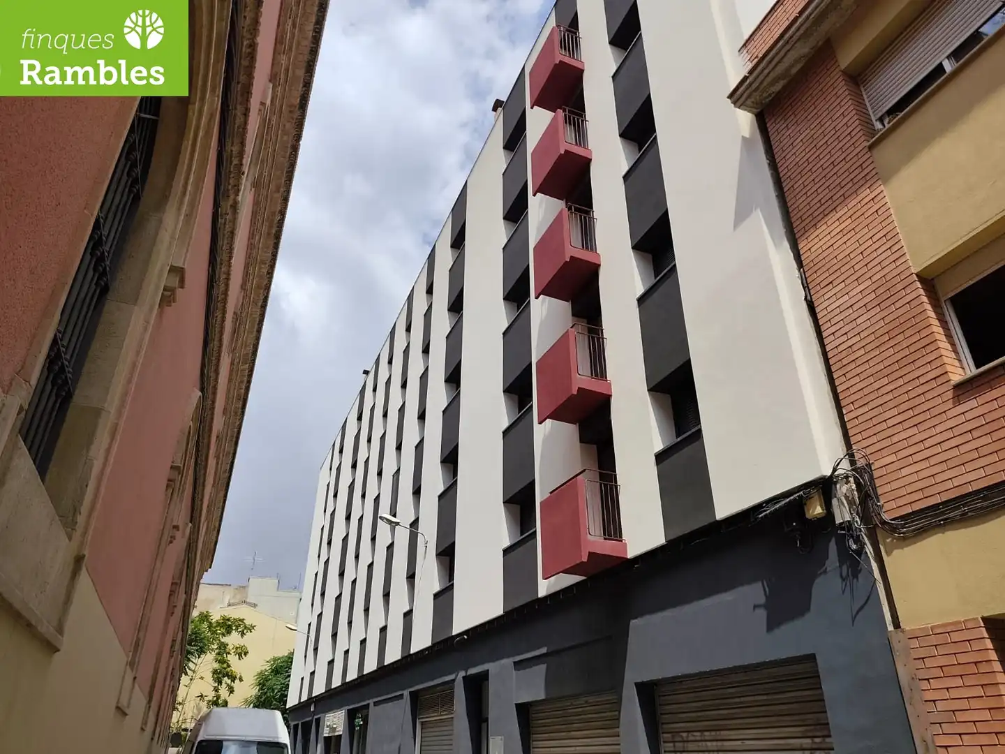 Neubau-Wohnung mit Aufzug zum Verkauf in Carrer del Pare Mariano 1