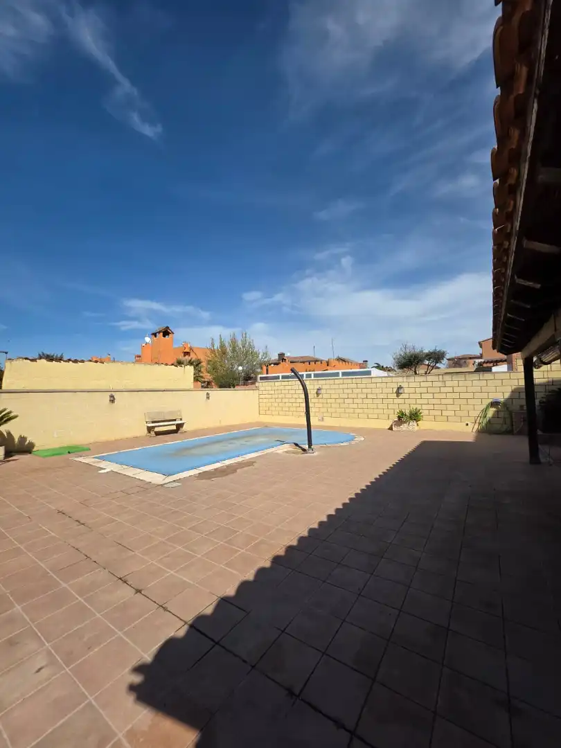 Chalet con piscina en venta en Calypo Fado, imagen 16