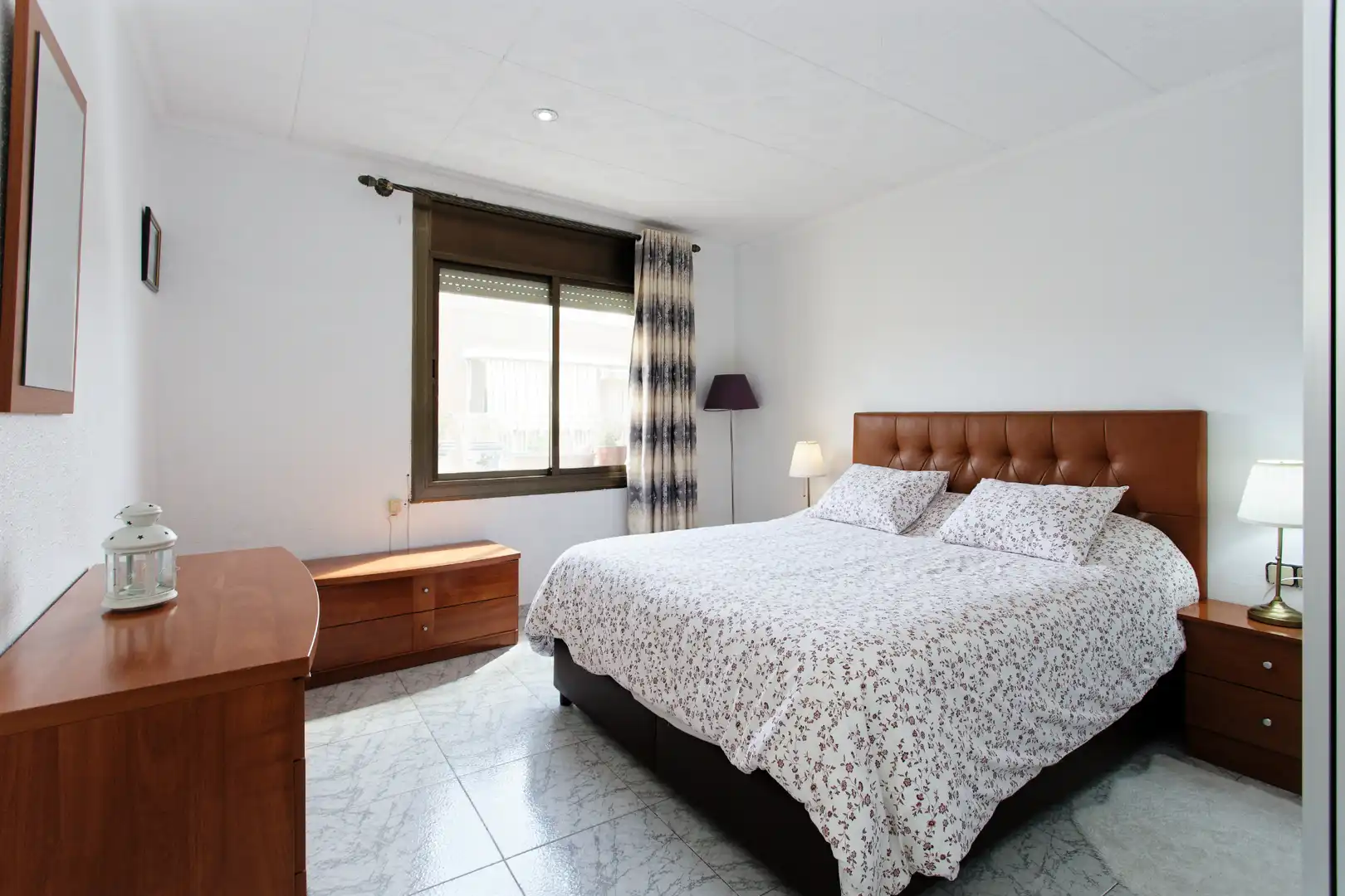 Bedroom of Flat for sale in Terrassa  with Air Conditioner and Balcony