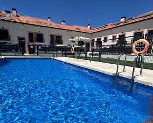 Piscina de Apartament per a compartir en Algete amb Aire condicionat i Terrassa