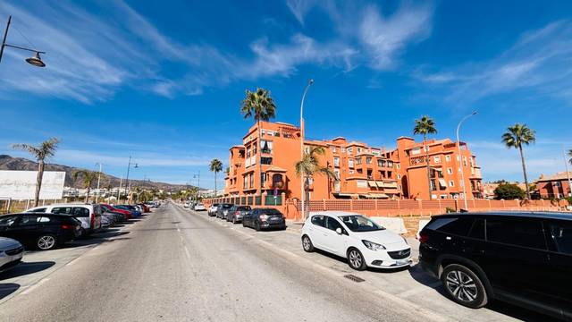 Piso en Venta en Calle de Carlos Cano en Los Álamos