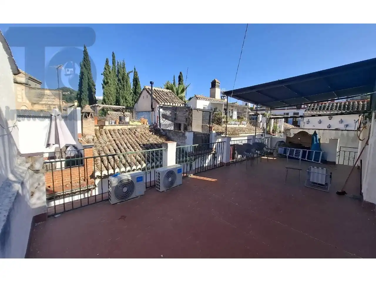 Vista exterior de Casa adosada en venda en Granada amb Aire condicionat, Calefacció i Terrassa
