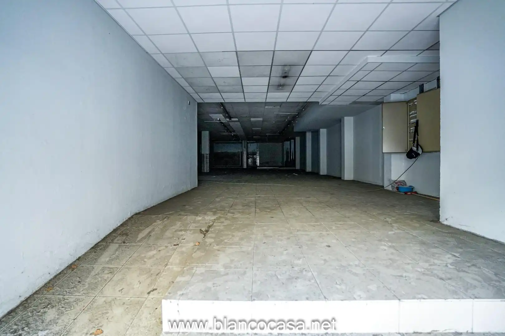 Local commercial à vendre à Carballo, imagen 2