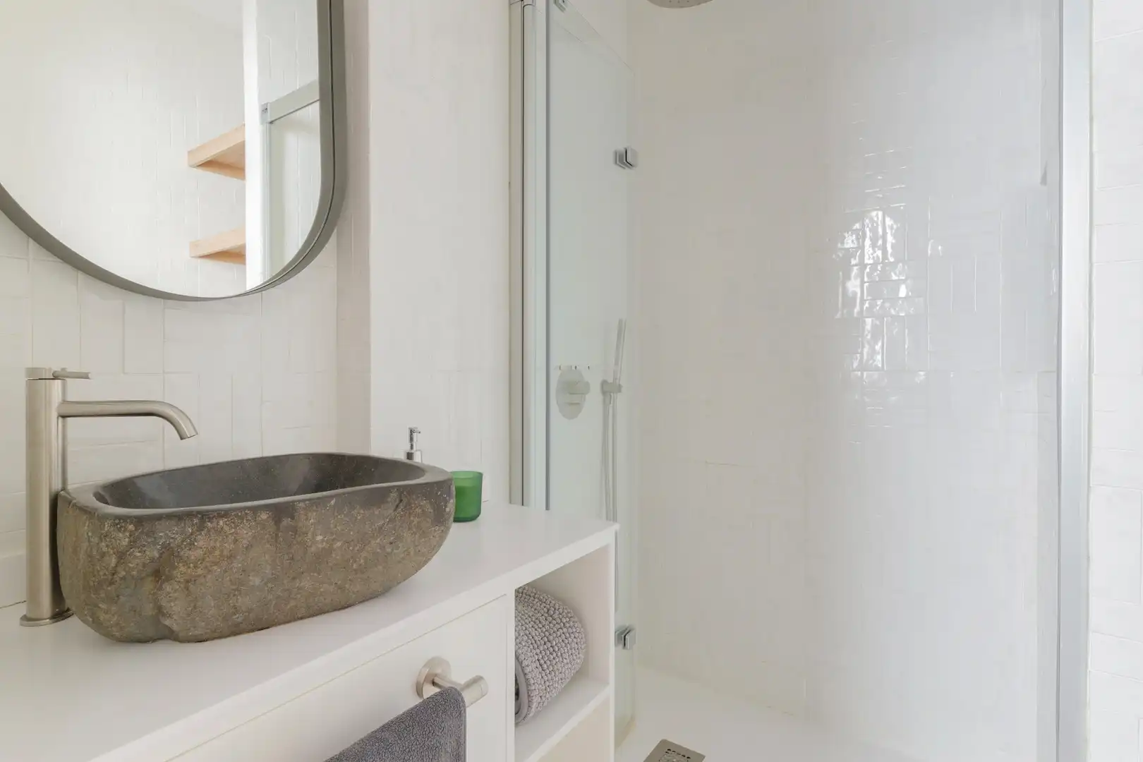 Bathroom of Flat for rent in Madrid  with Heating and Furnished
