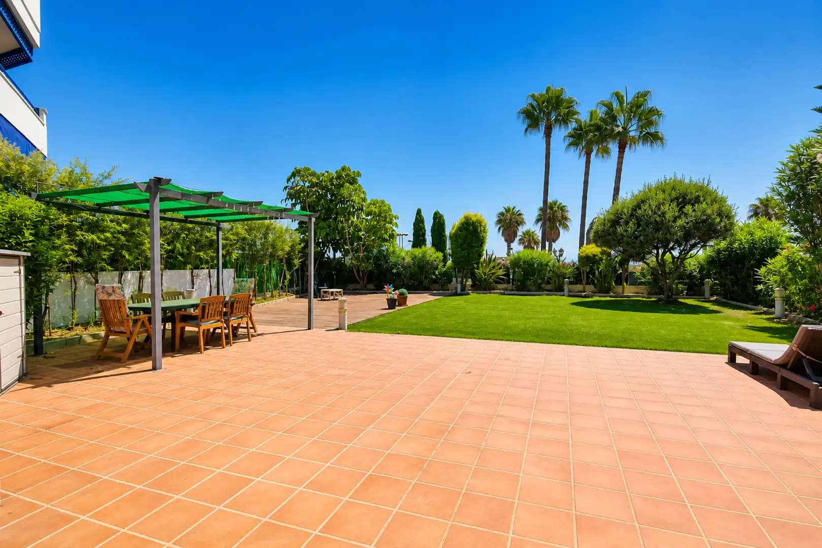 Piano terra con piscina in vendita a San Luis de Sabinillas, imagen 6