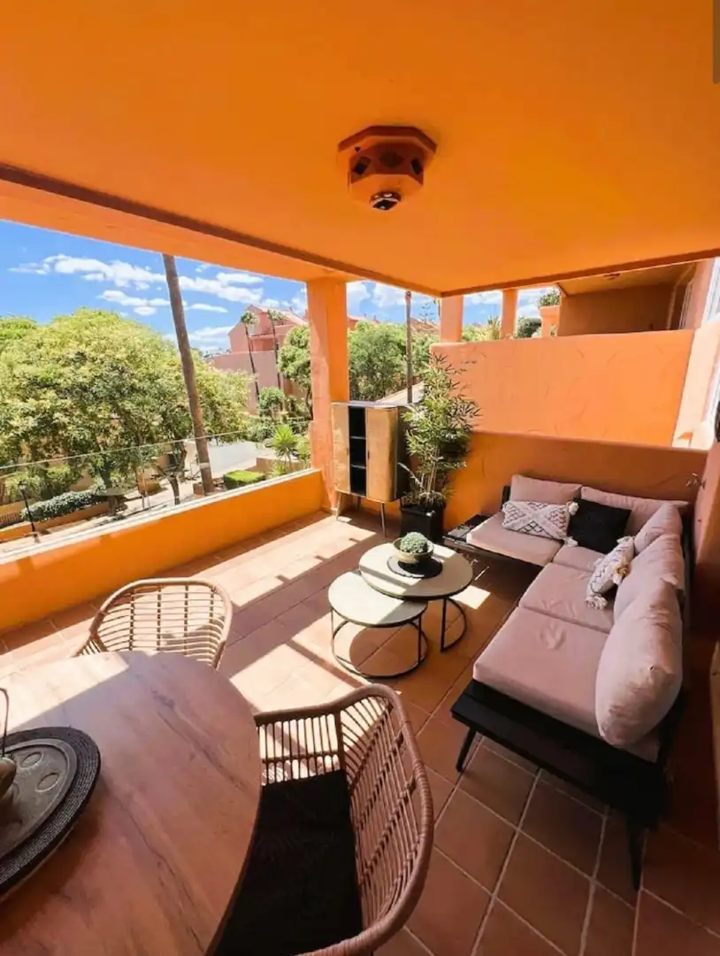 Apartamento con piscina en venta en Elviria - Cabopino, imagen 2