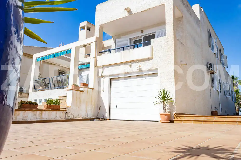Vista exterior de Casa o chalet en venta en Garrucha con Aire acondicionado, Calefacción y Jardín privado