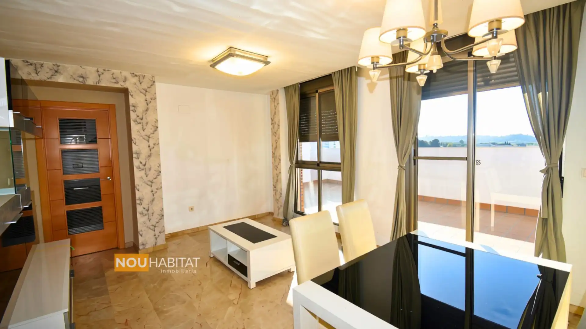 Sala de estar de Ático en venta en Montserrat con Aire acondicionado, Terraza y Trastero