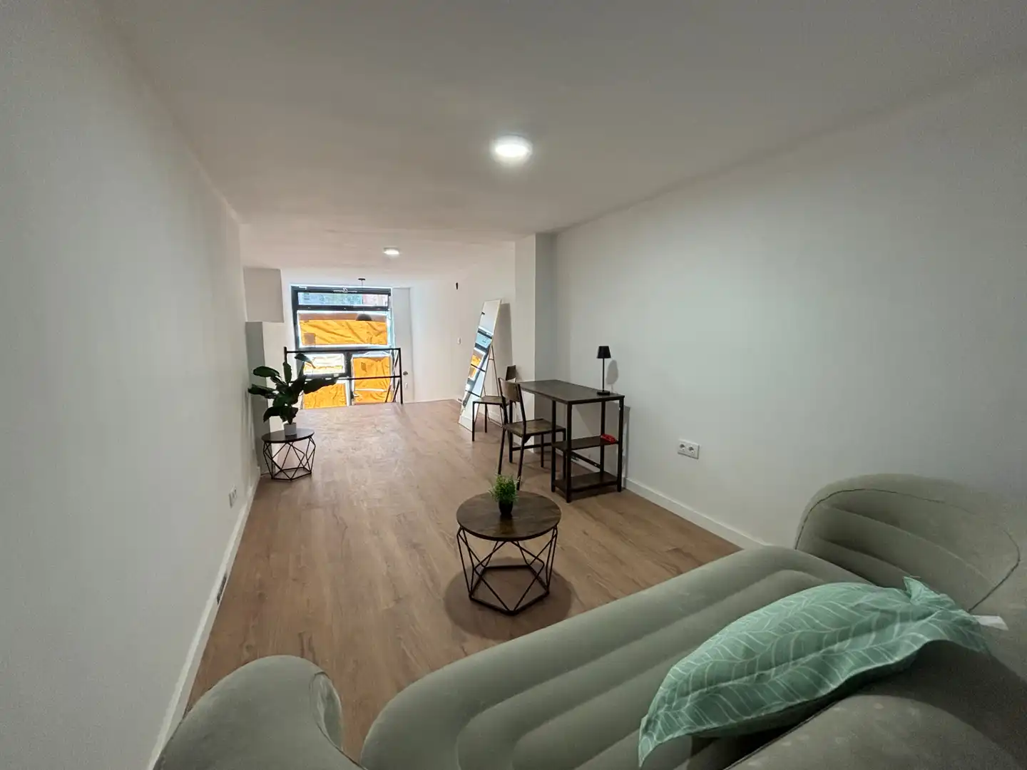 Sala d'estar de Estudi en venda en Barcelona