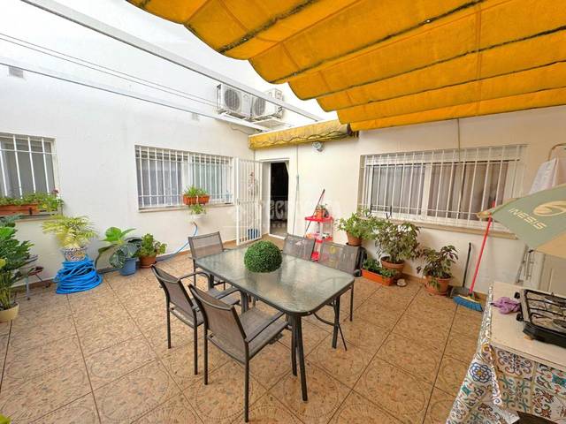 Casa-chalet en Venta en La Estación