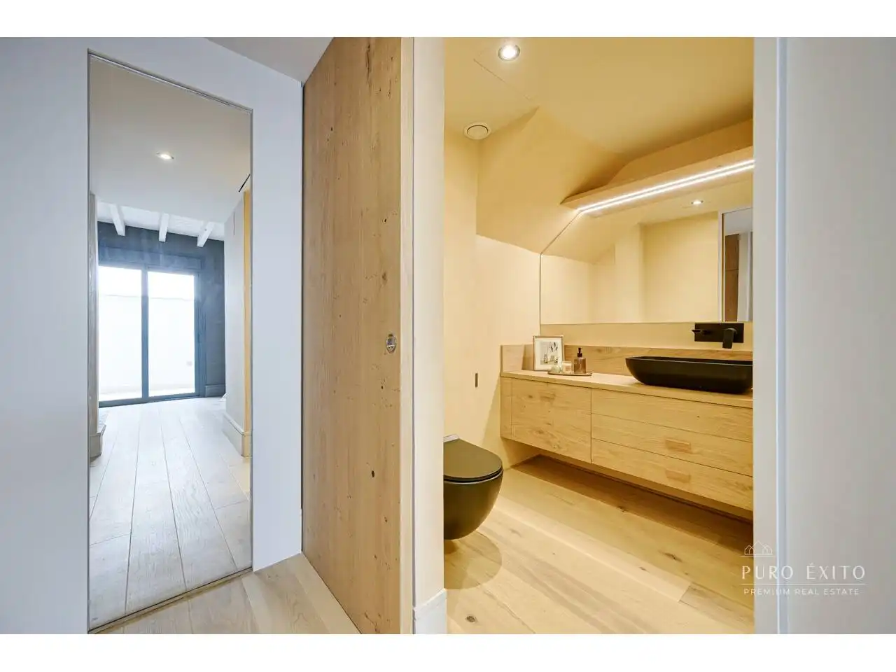 Baño de Dúplex en venta en Barcelona con Aire acondicionado, Terraza y Balcón