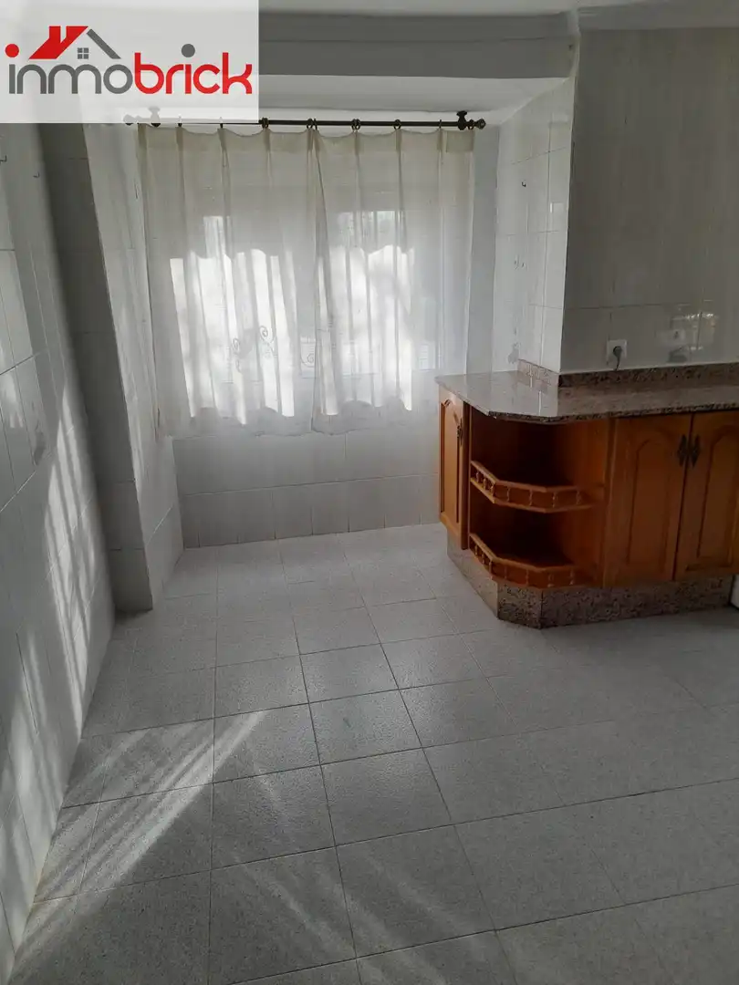 Cocina de Finca rústica en venta en Lucena