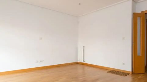 Foto 2 de Piso en venta en Calle Tartanga, 8, Erandio, Bizkaia