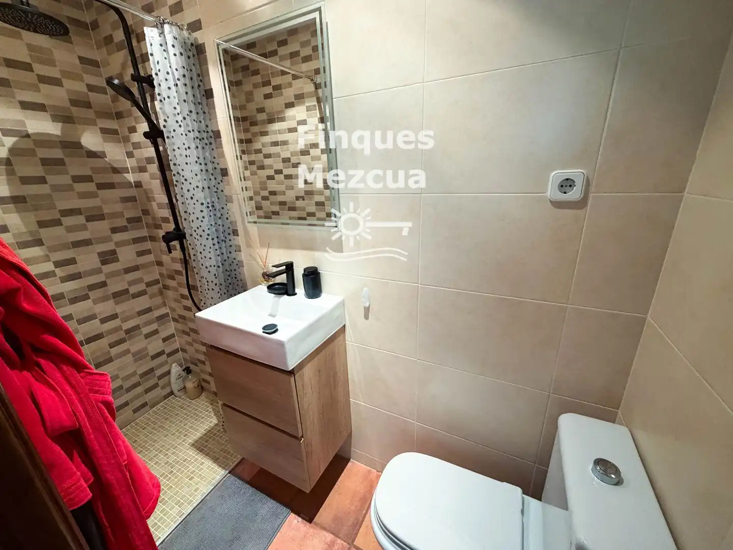 Baño de Casa o chalet en venta en Roda de Berà con Aire acondicionado, Calefacción y Terraza