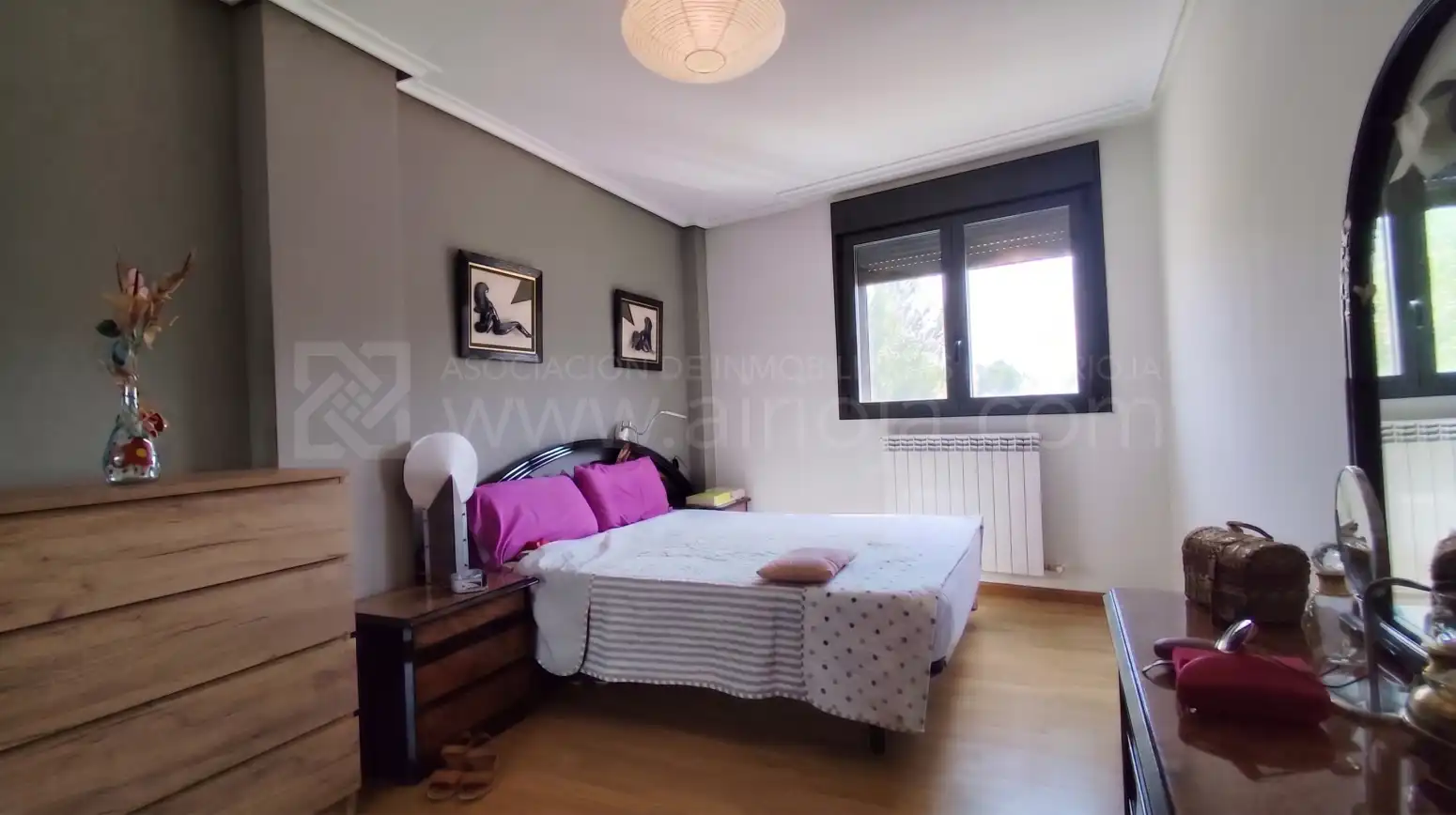 Habitación de Piso en venta en Villamediana de Iregua con Calefacción, Parquet y Terraza