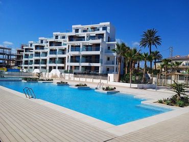 Penthouse mit Pool zum Verkauf in Las Marinas / Les Marines