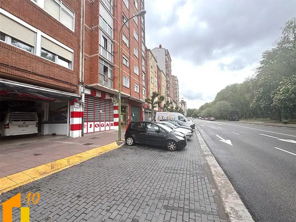 Außenansicht von Wohnung zum Verkauf in Burgos mit Heizung
