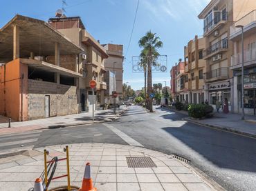 Wohngebäude zum Verkauf in Calle Calle Rambla de Capuchinos 18