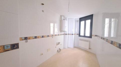Foto 4 de Piso en venta en Calle Vitoria, Juan XXIII - Las Torres - G2, Burgos Capital
