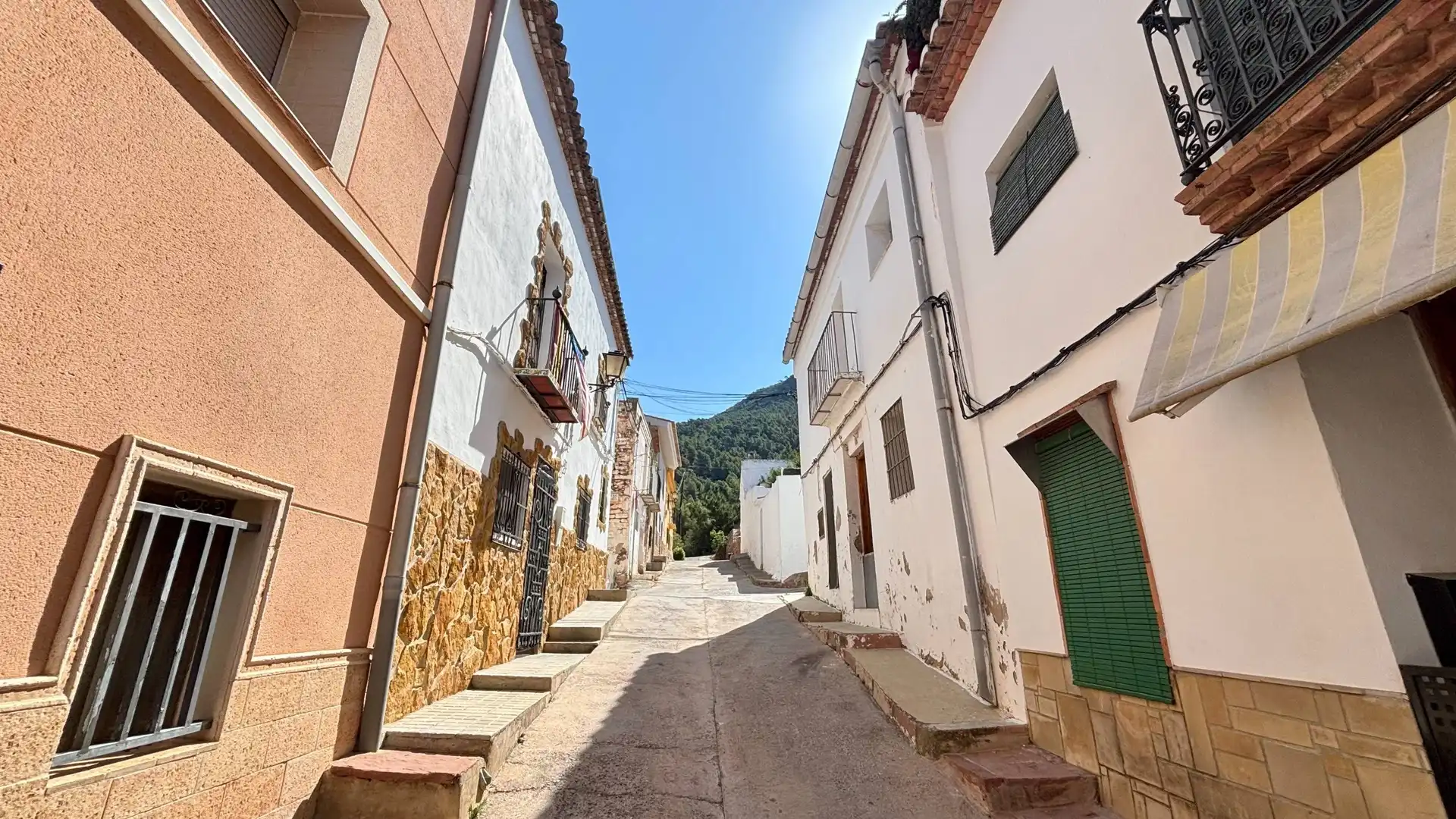 Vista exterior de Casa o chalet en venta en Marines con Terraza, Trastero y Balcón