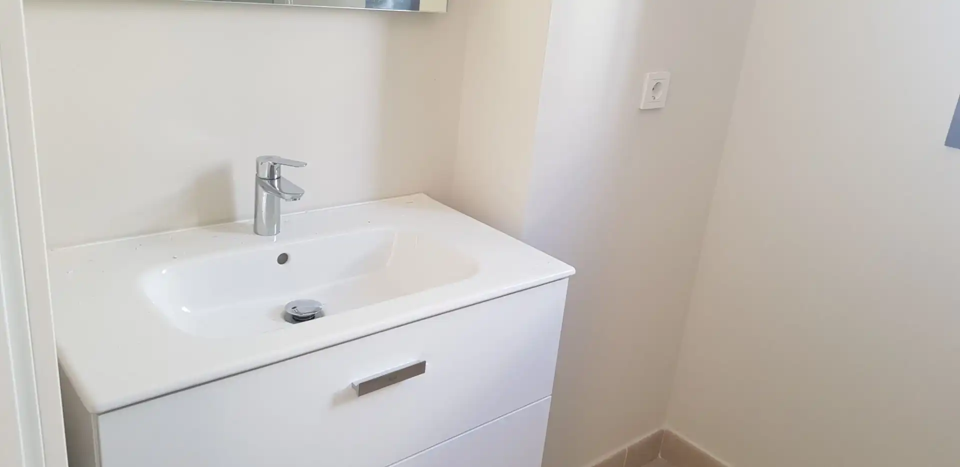 Baño de Piso de alquiler en Málaga con Aire acondicionado, Parquet y Terraza