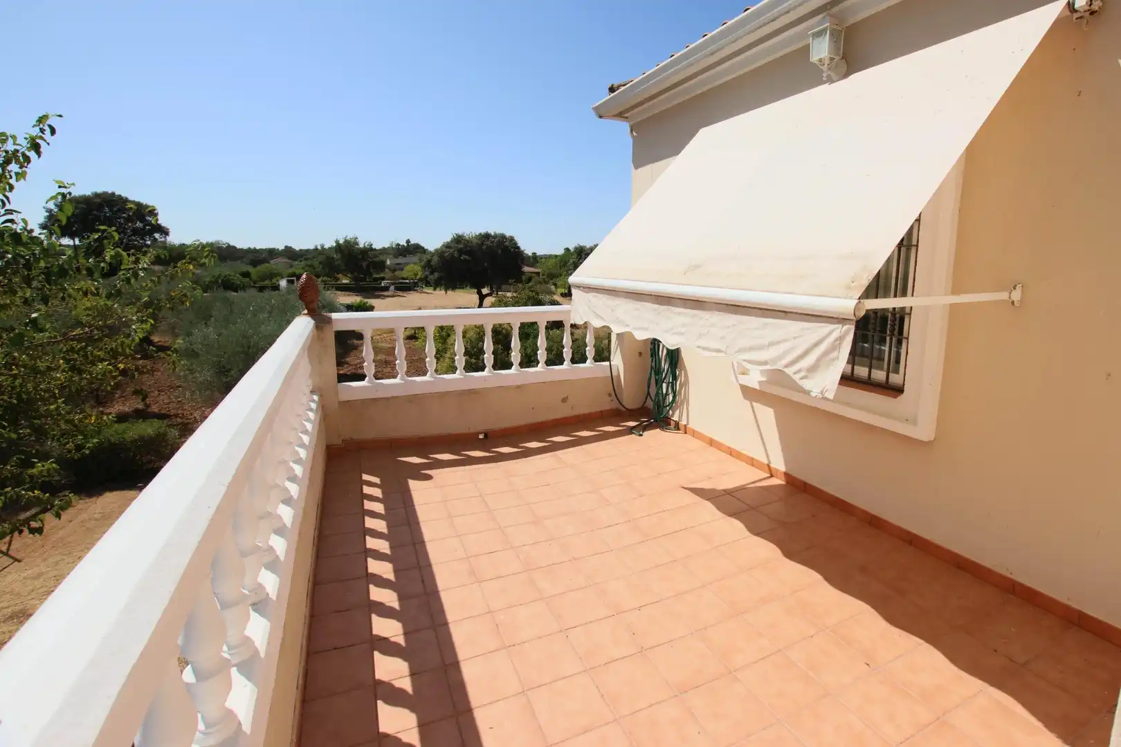 Terrassa de Finca rústica en venda en Badajoz amb Aire condicionat, Calefacció i Jardí privat