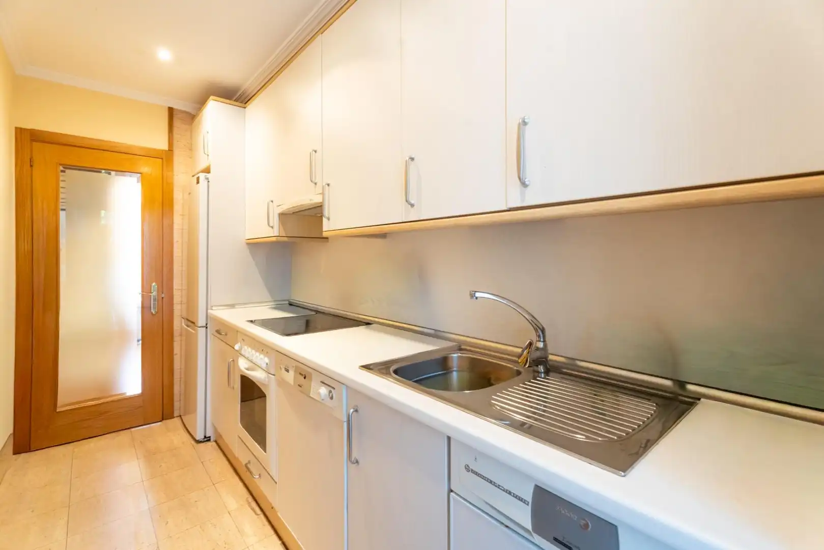 Cocina de Dúplex en venta en Marina de Cudeyo con Calefacción, Terraza y Balcón