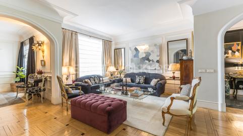 Foto 4 de Apartamento en venta en Almagro,  Madrid Capital