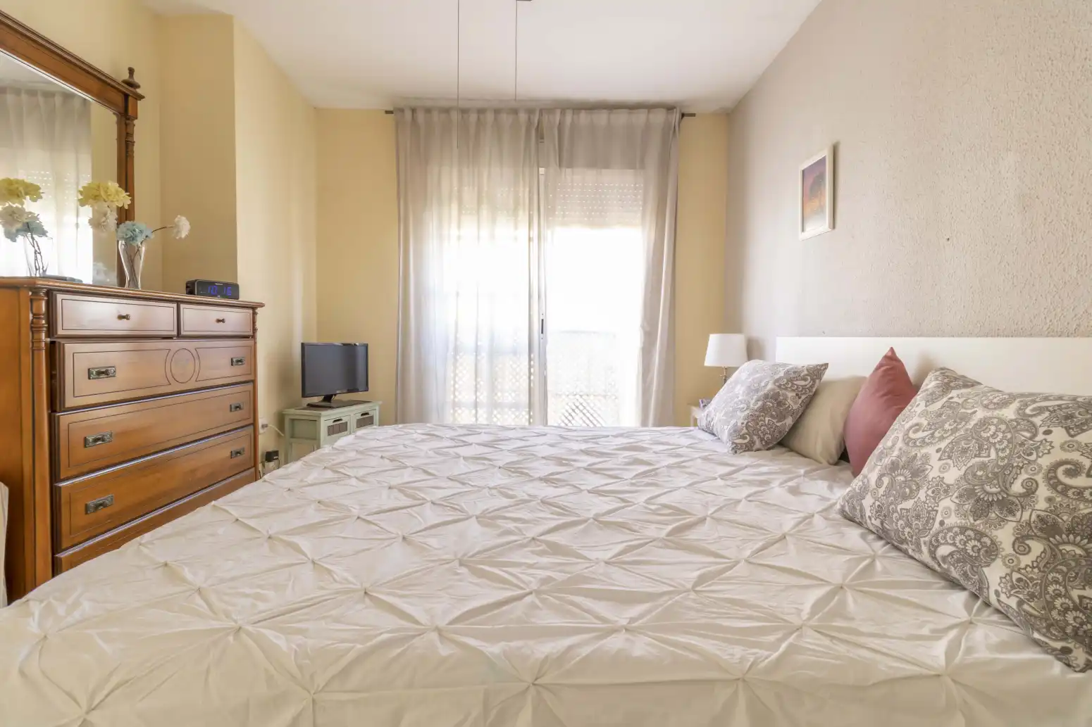 Bedroom of Houses for sale in Bormujos  with Air Conditioner, Terrace and Storage room