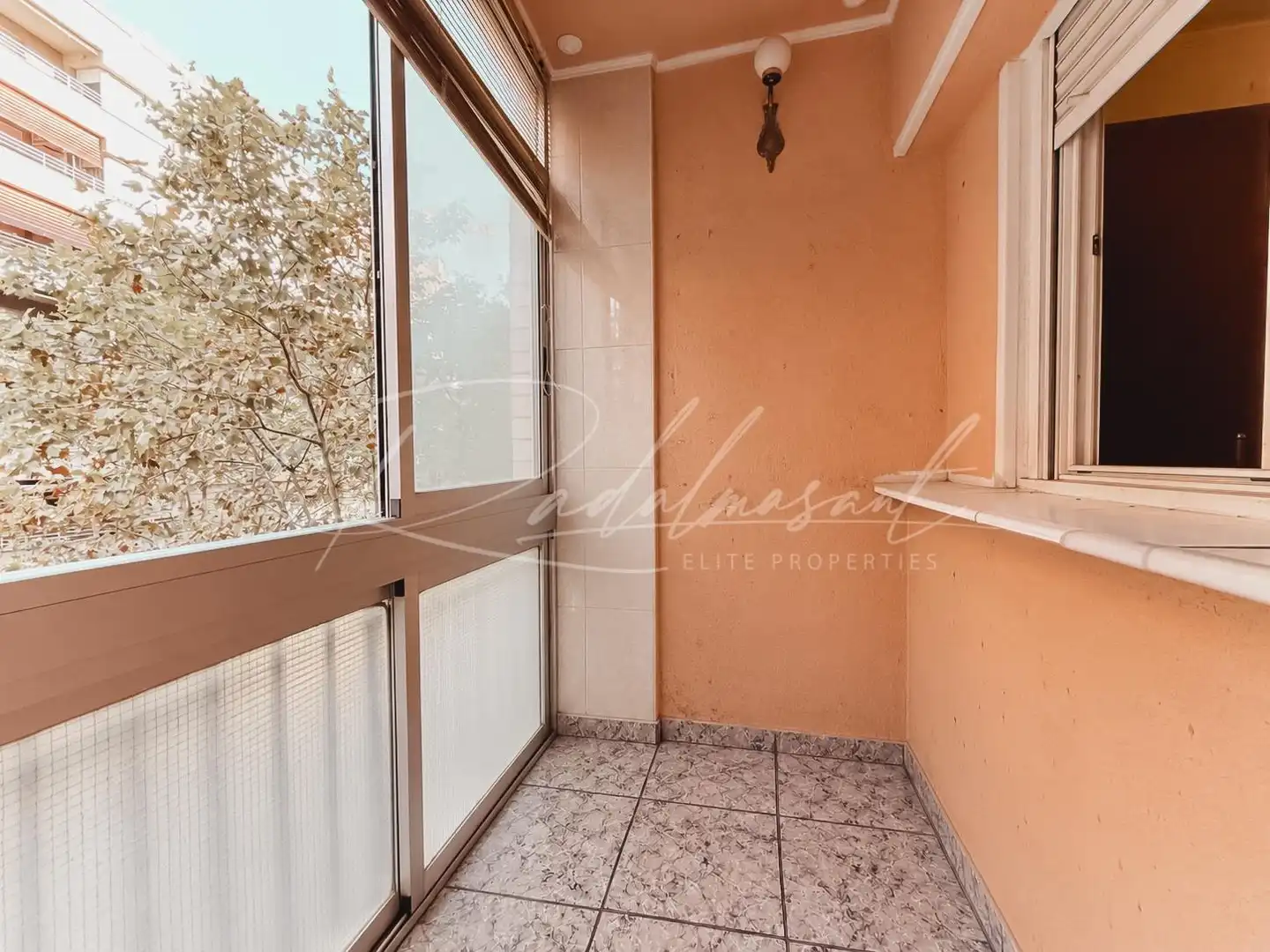 Balcony of Flat for sale in Centre