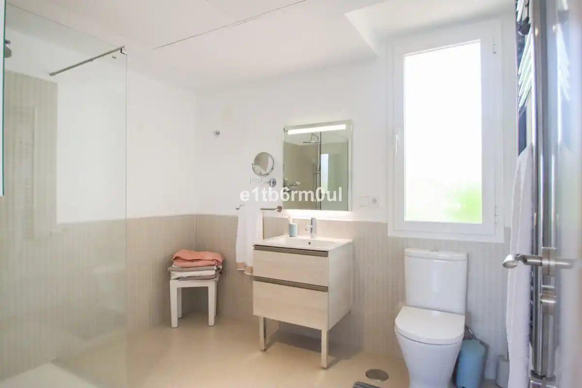 Bathroom of Attic for sale in Marbella  with Air Conditioner