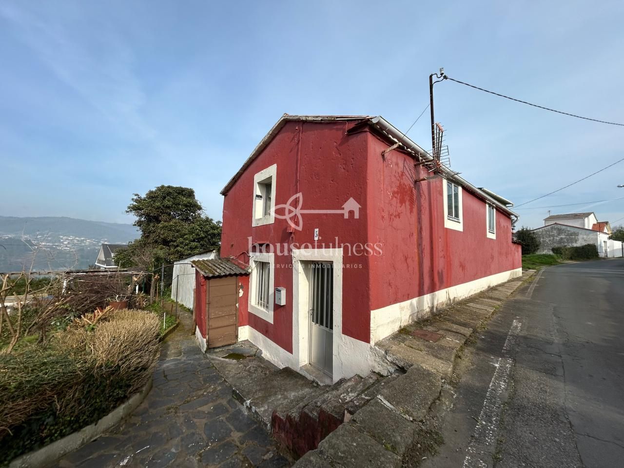 Vista exterior de Casa o xalet en venda en Ferrol amb Terrassa