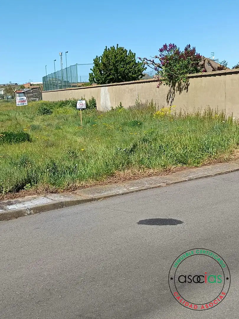 Terreno en venta en Chozas de Abajo
