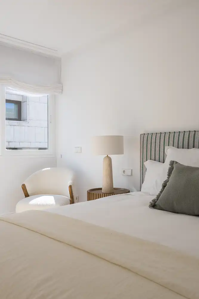 Habitación de Piso en venta en Madrid con Calefacción, Amueblado y Balcón