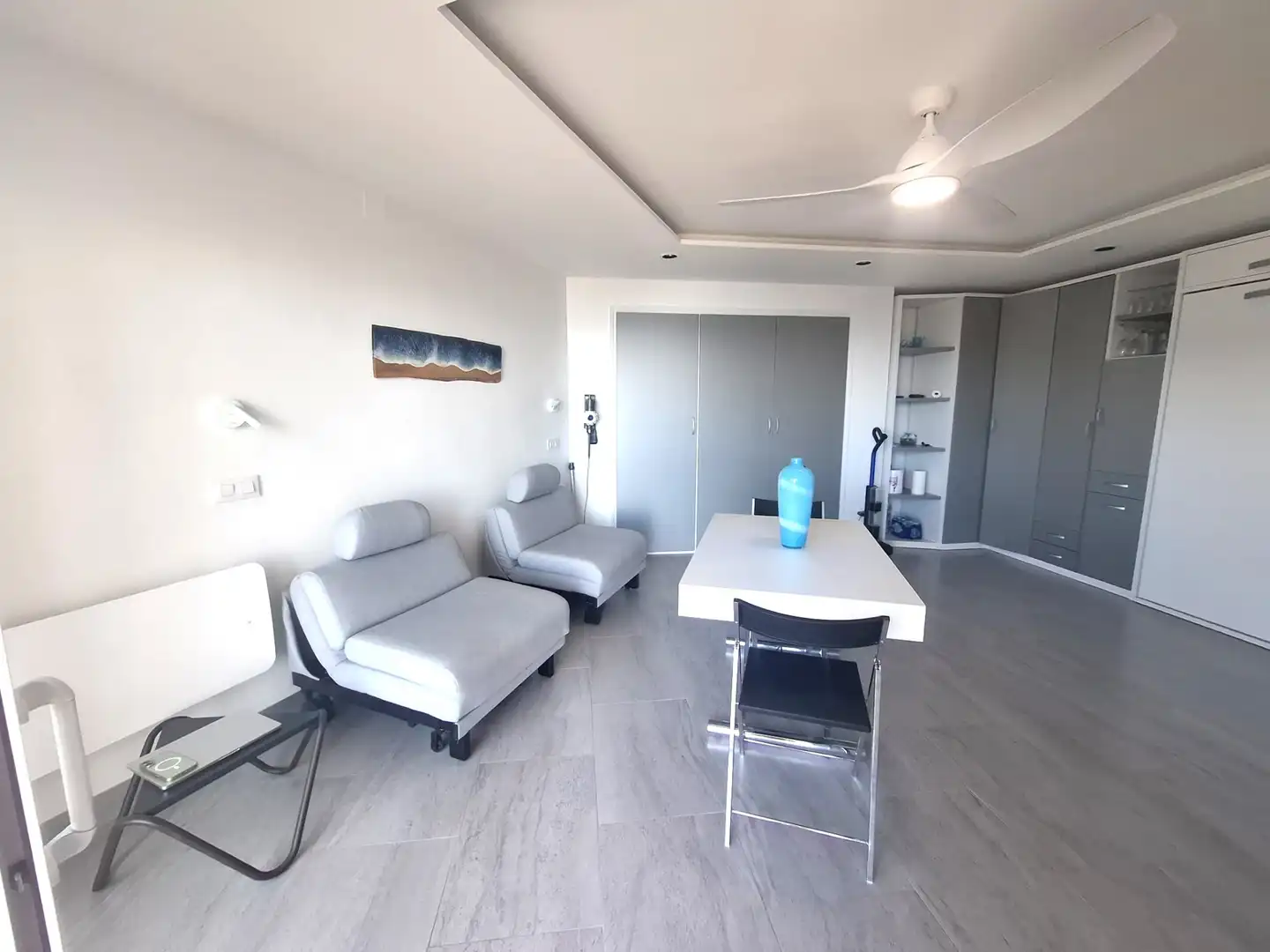 Sala de estar de Estudio en venta en Palamós con Terraza y Amueblado