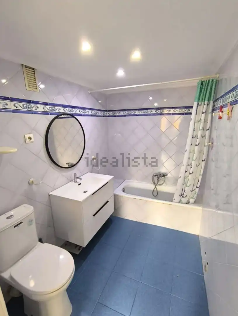 Habitación de Piso en venta en Valencia con Aire acondicionado, Amueblado y Horno