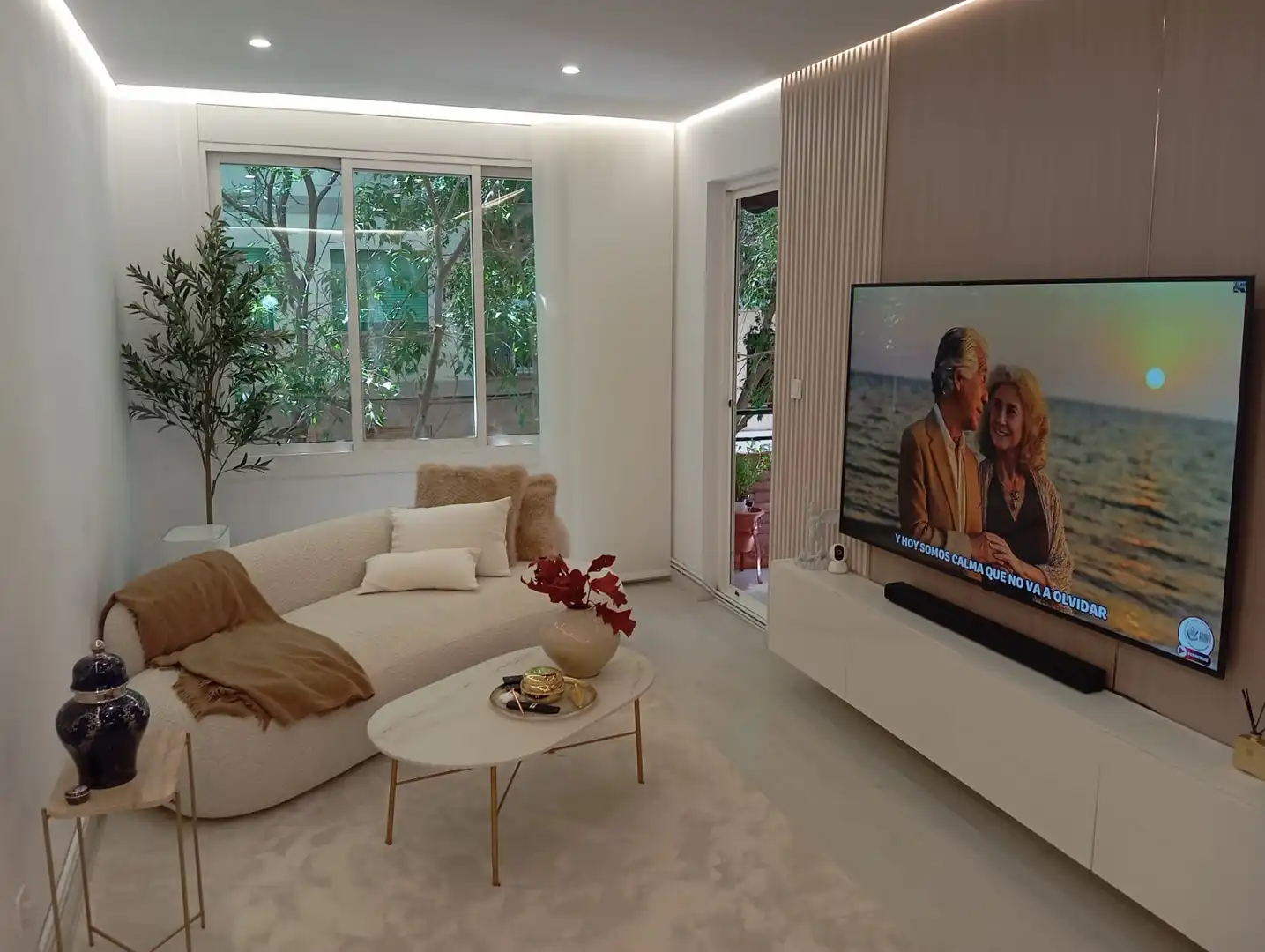 Sala de estar de Piso en venta en Barcelona con Aire acondicionado, Calefacción y Parquet