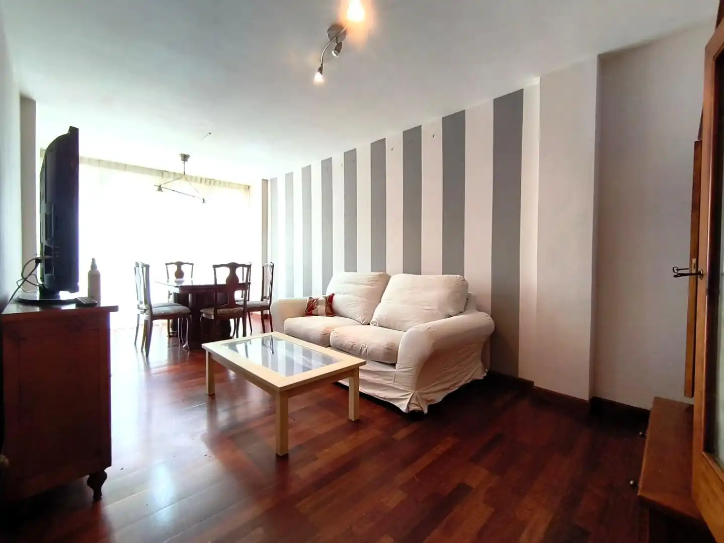 Sala de estar de Piso en venta en Santa María de Cayón con Calefacción, Trastero y Amueblado