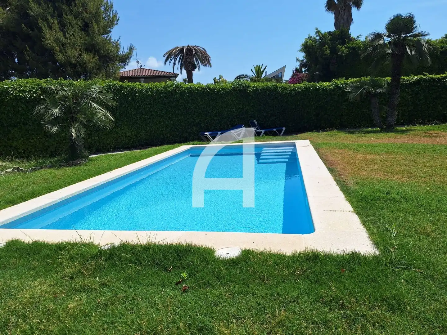 Piscina de Casa o chalet de alquiler en Sitges con Calefacción, Jardín privado y Parquet