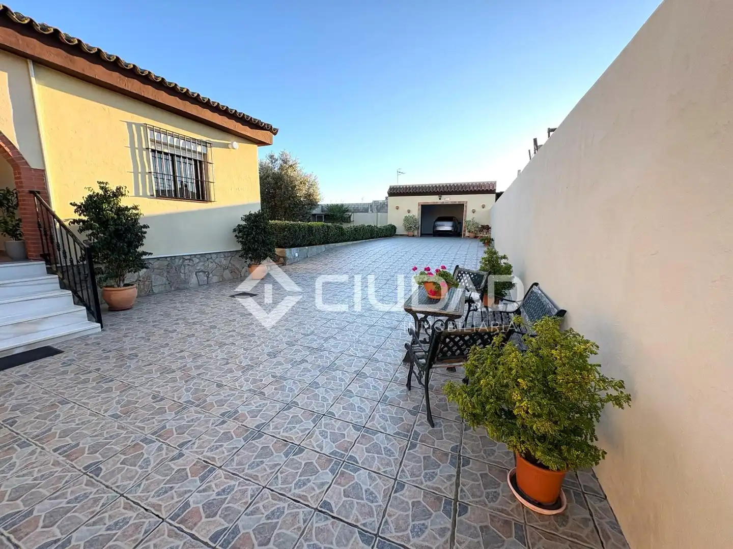 Exterior view of Houses for sale in Sanlúcar de Barrameda  with Private garden and Terrace