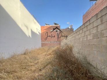 Terreny residencial en venda a Calle Polo