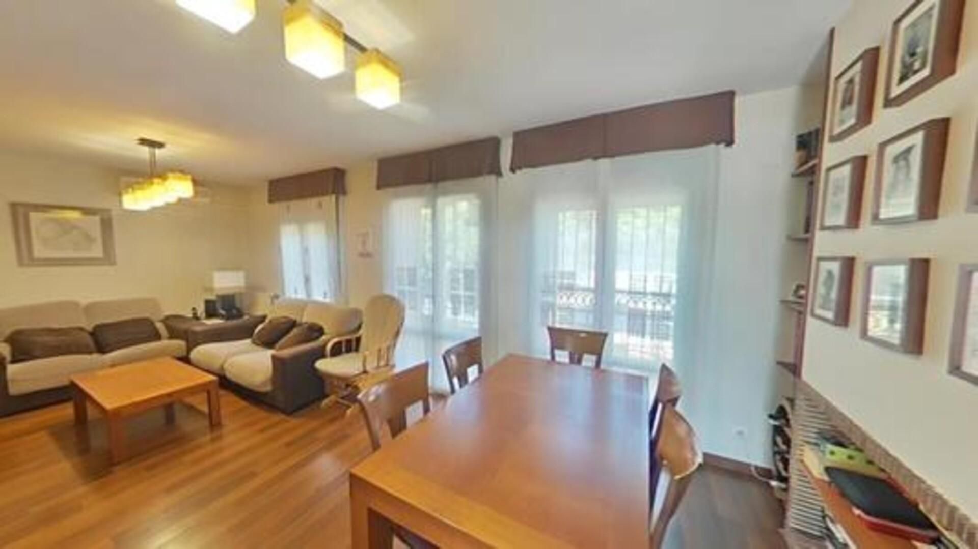 Single-family semi-detached for sale in El Molar (Madrid)