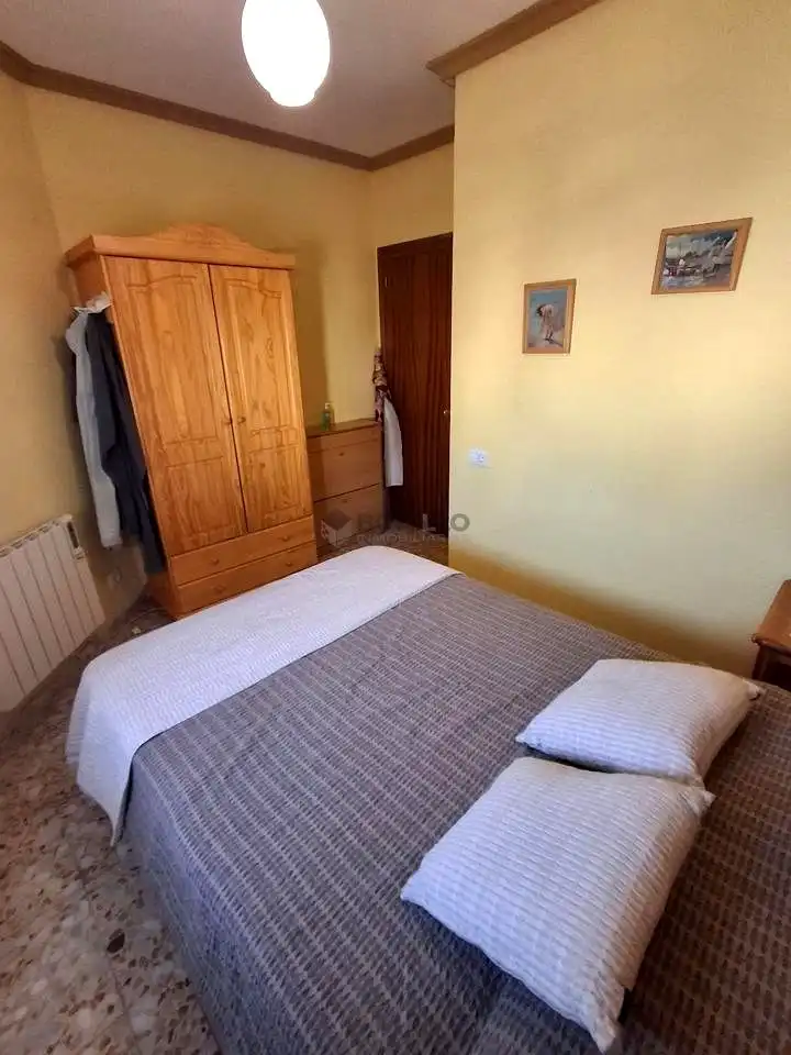 Dormitori de Casa o xalet en venda en Cascante del Río amb Calefacció, Terrassa i Moblat
