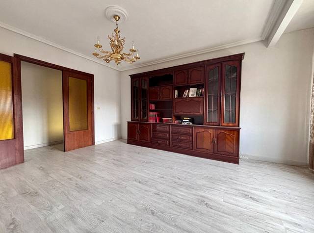 Piso en Venta en  PRADILLOS en Santibáñez de Béjar