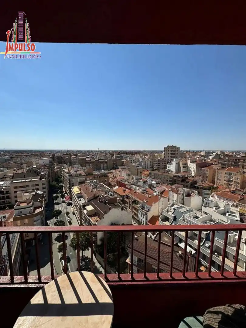 Vista exterior de Piso en venta en Albacete con Calefacción, Amueblado y Balcón