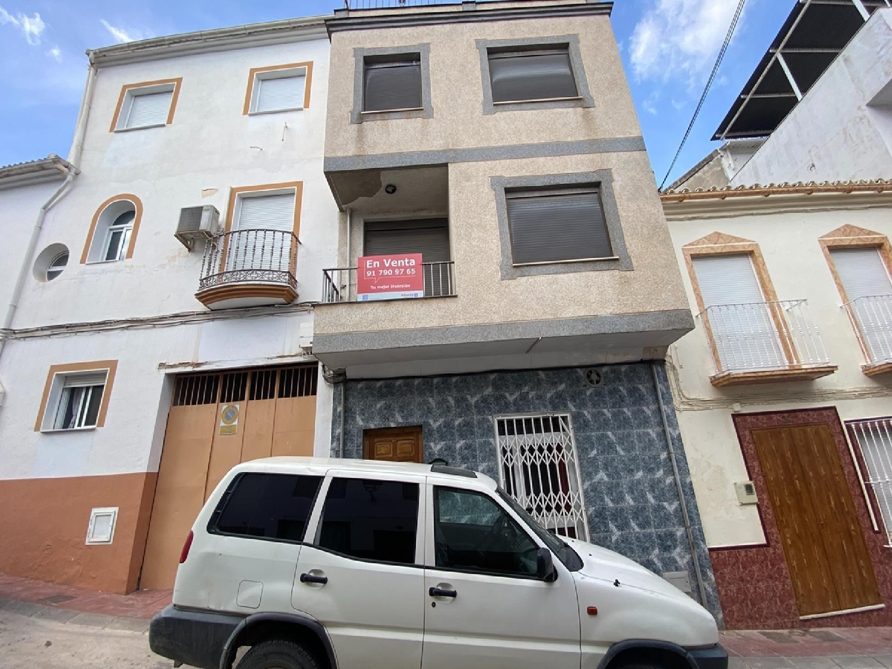 Vista exterior de Casa o xalet en venda en Cuevas de San Marcos amb Terrassa
