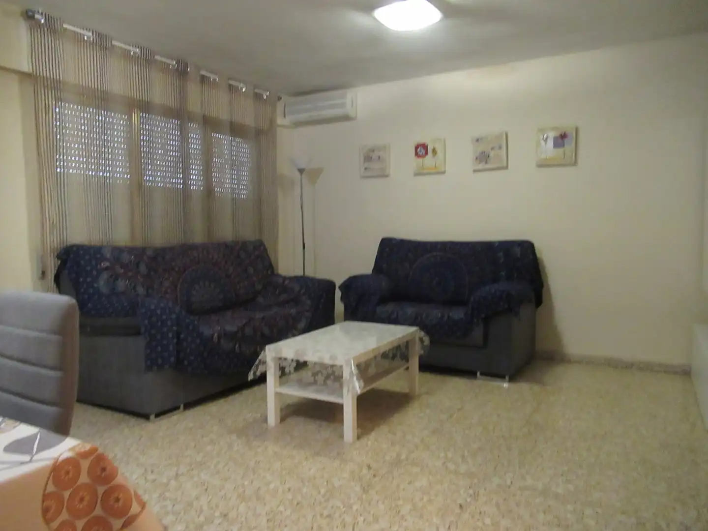 Sala de estar de Piso para compartir en San Vicente del Raspeig / Sant Vicent del Raspeig con Amueblado, Horno y Microondas